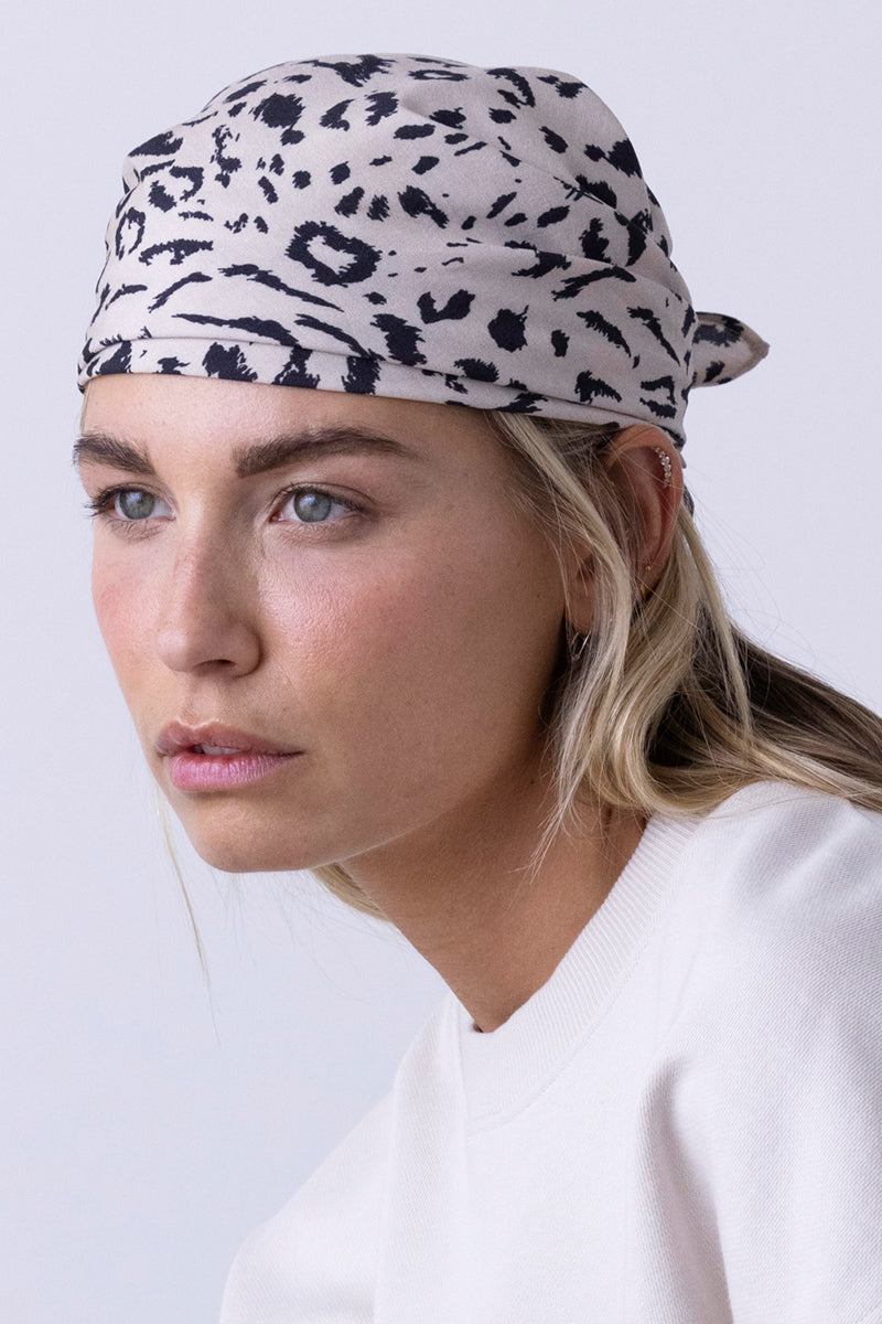 Bandana Mono Leo Oatmeal | Hey Honey & Active Wear