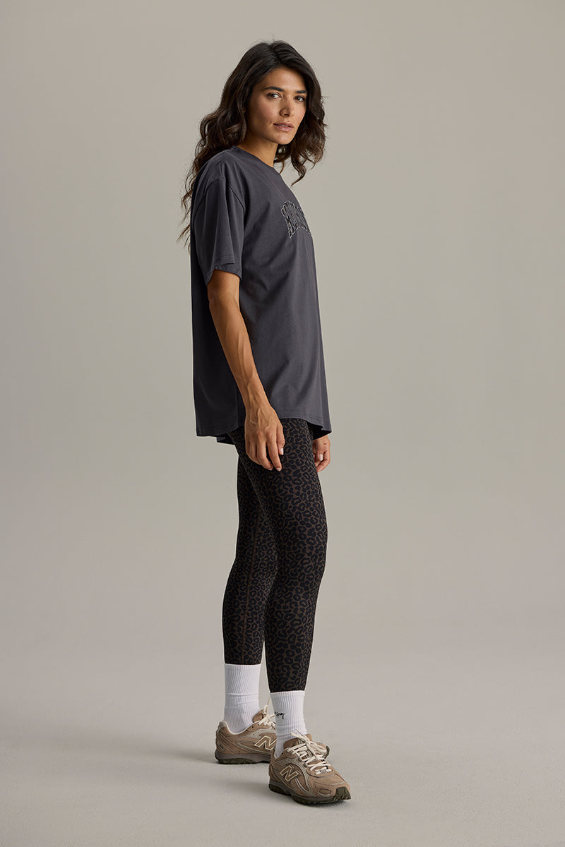 Oversized T-Shirt Leo Dark Grey | Hey Honey & Active Wear